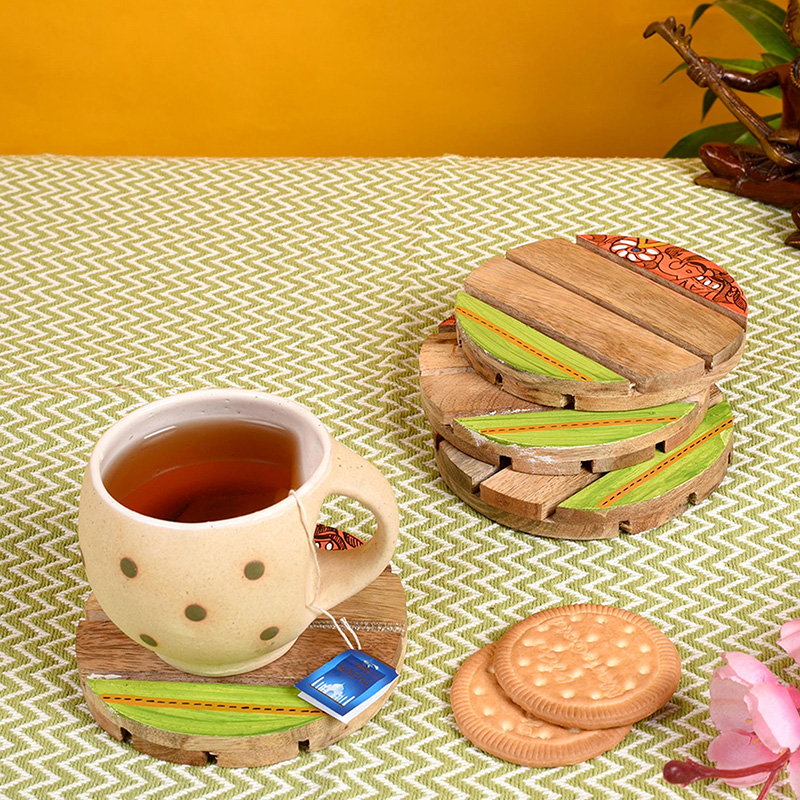 Moorni Coaster Round Wooden Handcrafted with Madhubani Art - Set of 4 (4Ã—4 in)