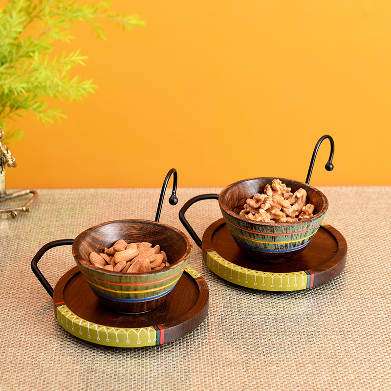 Moorni Hook-ed Snack Bowls with round Tray-Two Set - Large (7.5x6x4.5 in)