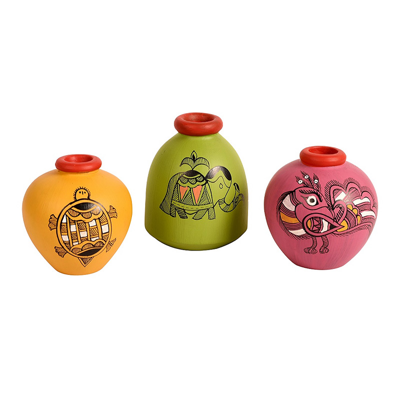 Moorni Wall Decor 2 Wooden Shelf & 3 Colored Pots Madhubani Art - (8x2.5x5 / 6x2.5x3.7 in)