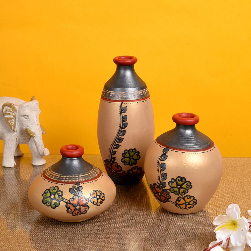 Moorni Vase Earthen Simmer Gold Madhubani (So3) 5/6/3.4