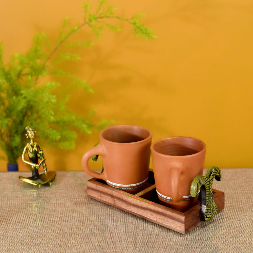 Moorni Happy Morning Earthen Coffee Mugs & Wooden Tray