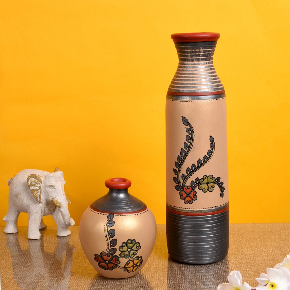 Moorni Vase Earthen Simmer Gold Madhubani (Set of 2)