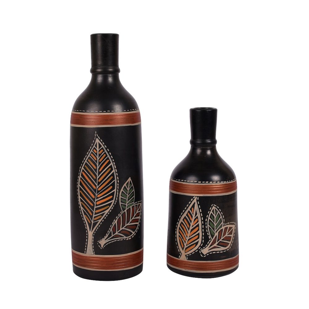 Moorni Vase Earthen Black Bottle Madhubani (Set of 2) (9.4x3/6x3)