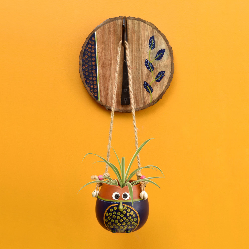 Moorni Blue-Brown Earthen Planter on Round Wooden Hook