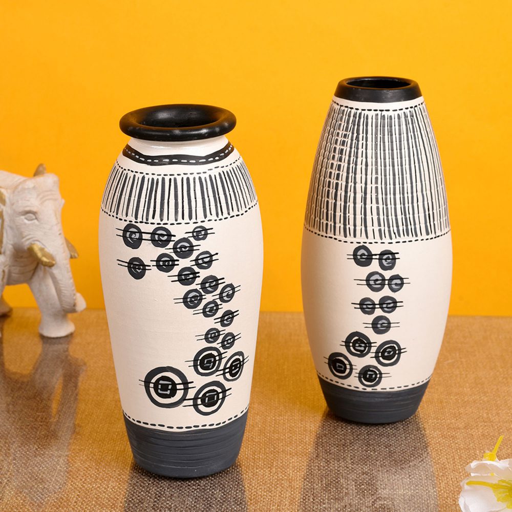 Moorni Vase Earthen White Warli (Set of 2) (6.4x3/6.4x3)