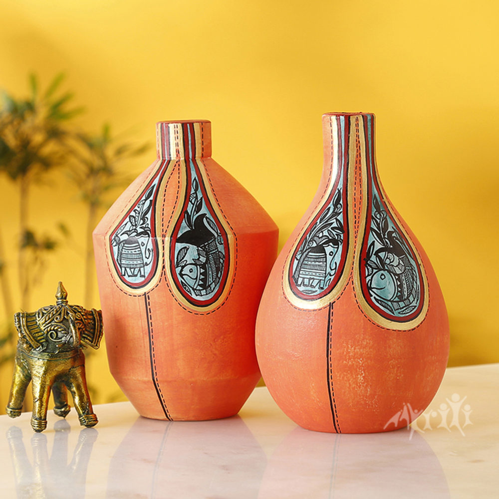 Moorni Vase Earthen Handcrafted Orange Warli (Set of 2) (6.1x3.7/6.3x3.7)