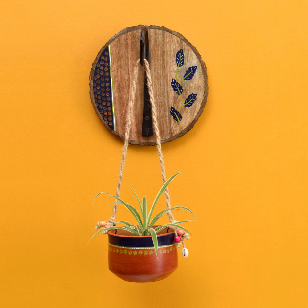 Moorni Blue-Brown Earthen Planter on Round Wooden Hook