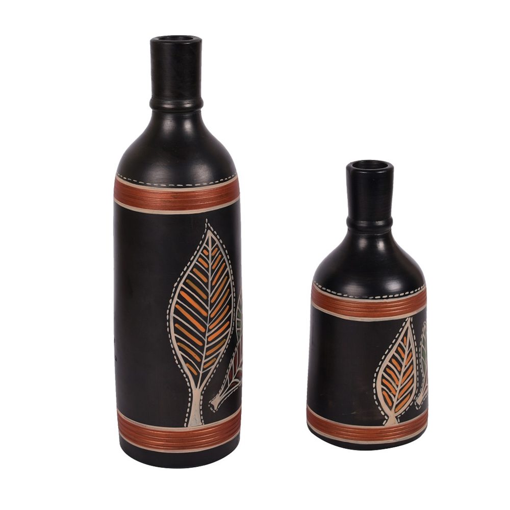 Moorni Vase Earthen Black Bottle Madhubani (Set of 2) (9.4x3/6x3)