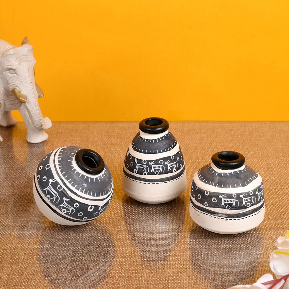 Moorni Vase Earthen Miniatures White Warli (Set of 3) (2.6/2.2/2.4)