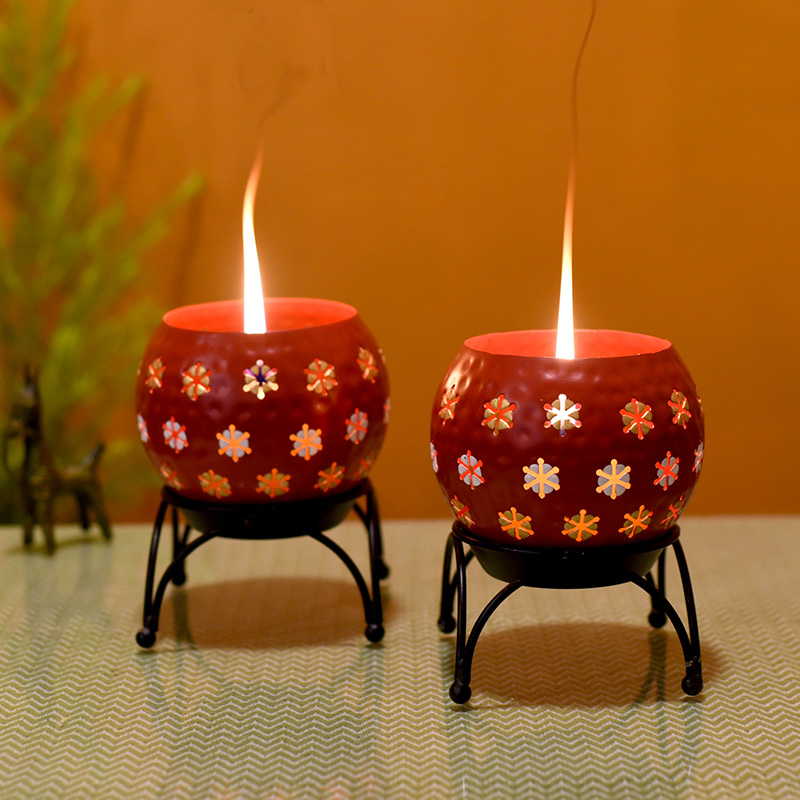 Moorni Red Polka Tealights (Set of 2) with Metal Stands