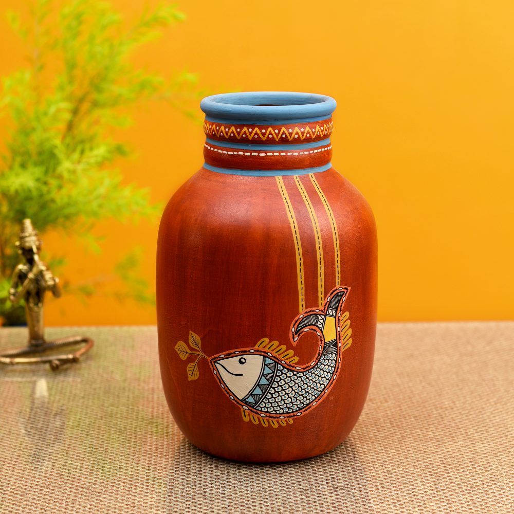 Moorni Happy Fish Rustic Red Vase (5x5x8)