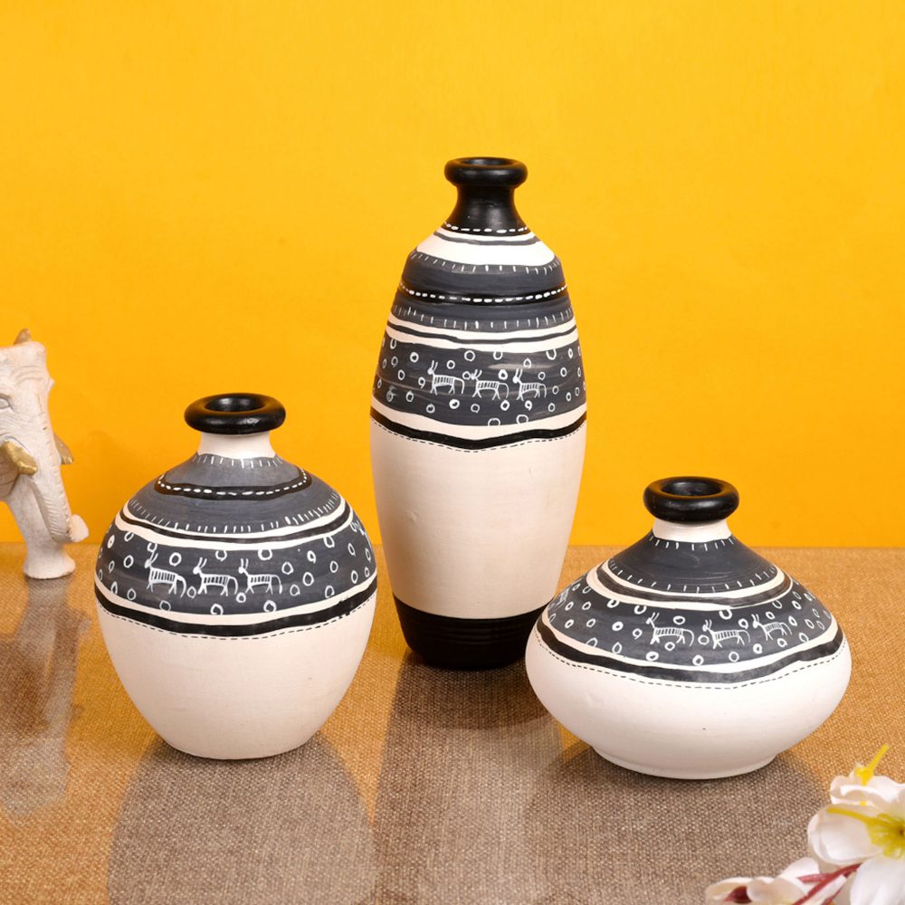 Moorni Vase Earthen White Warli (Set of 3) 5/6/3.4